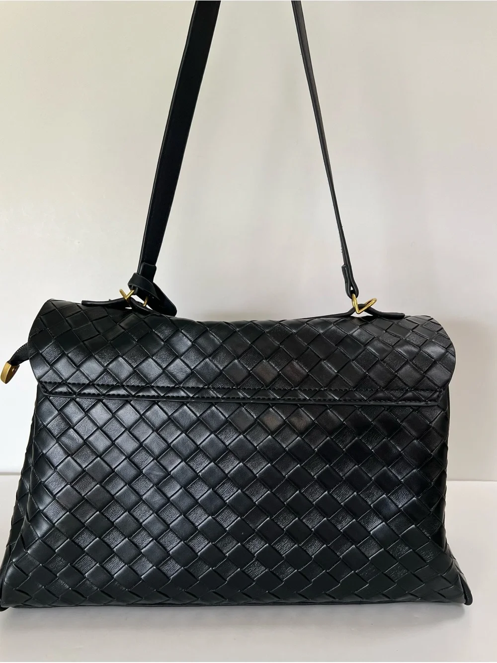 Vovia Bags Ciara Vintage Woven Shoulder Bag & Card Coin Pouch